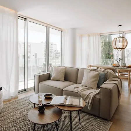 Talamone - 2 Bedrooms And Balcony In Alvalade Лиссабон