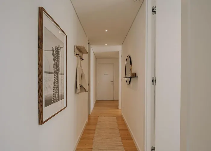 Talamone - 2 Bedrooms And Balcony In Alvalade