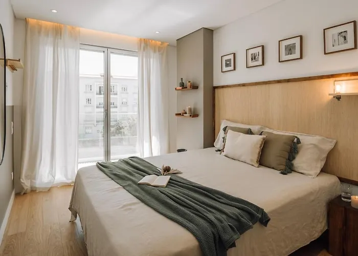 Talamone - 2 Bedrooms And Balcony In Alvalade *