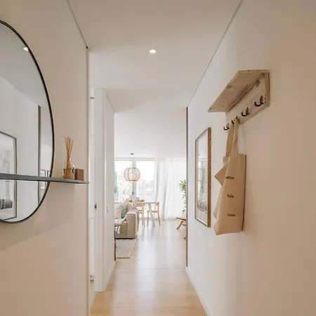 Talamone - 2 Bedrooms And Balcony In Alvalade Apartament