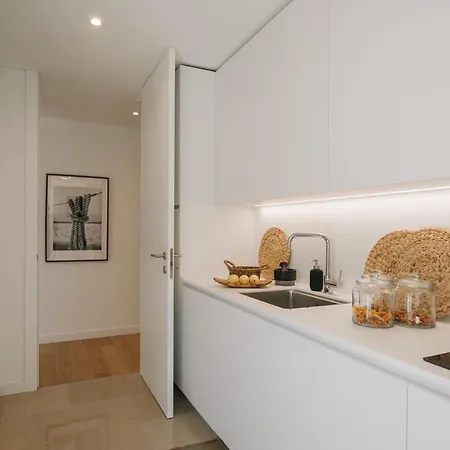 Apartament Talamone - 2 Bedrooms And Balcony In Alvalade *