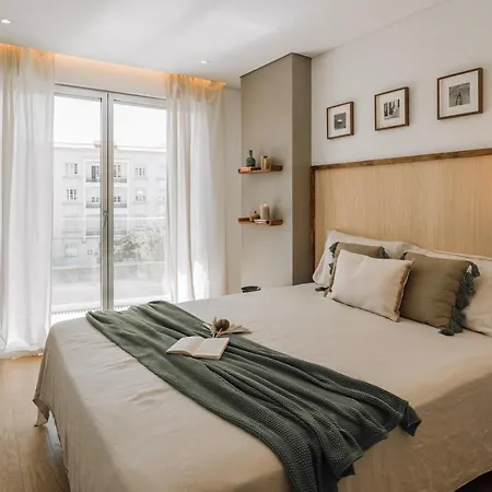 Talamone - 2 Bedrooms And Balcony In Alvalade *